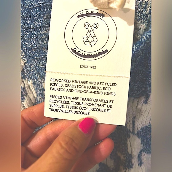 URBAN RENEWAL by Urban Outfitters recycled vintage clothing unique sweater. S-L - Picture 6 of 7